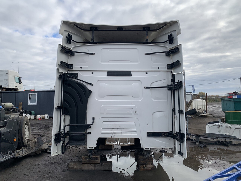 Кабина в сборе