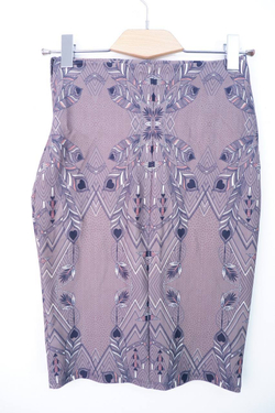 Юбка Oasis красивой расцветки, маркировка 6, визуально на 44 размер