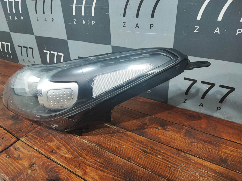 Фара левая галоген Kia Sportage 4 (QL) 16-18 Б/У Оригинал 92101F1010