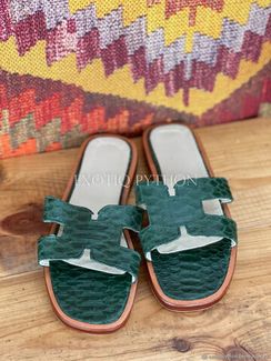 Шлепки натуральной из кожи питона SH-159