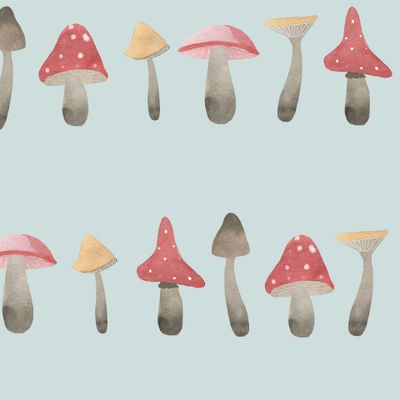 мухоморы на голубом