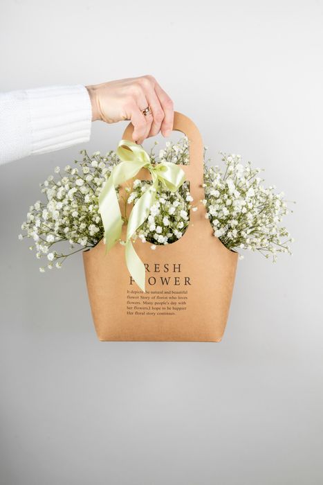 Композиция из белой гипсофилы