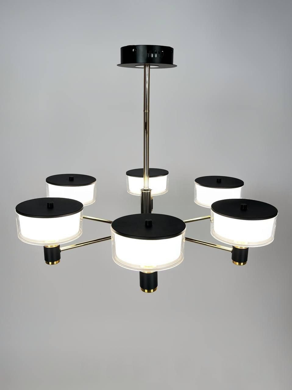 Люстра потолочная светодиодная Lanbos, 6 LED ламп 8 Вт, черная с золотом