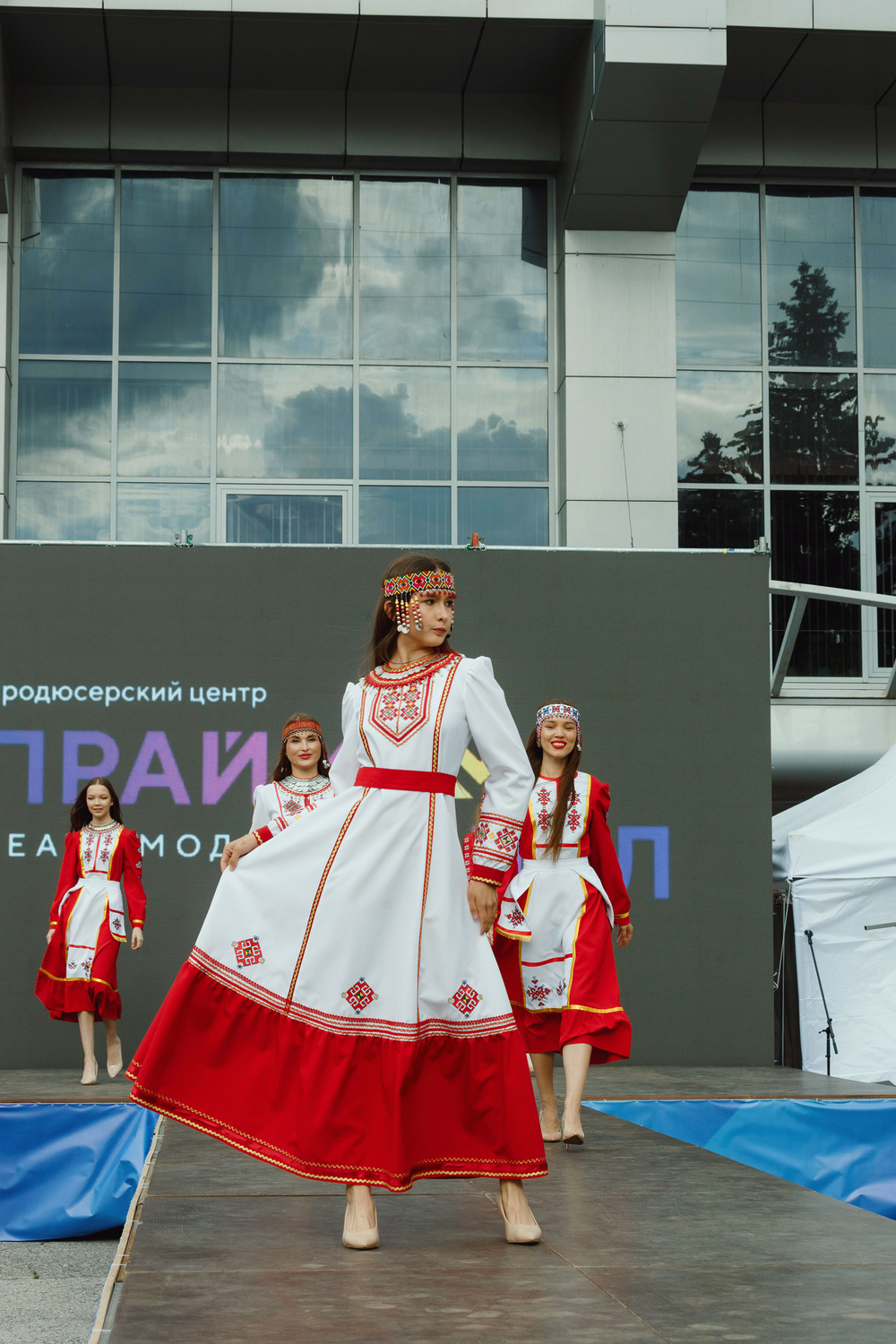 Платье «Юрату» (Коллекция «Нарспи»)