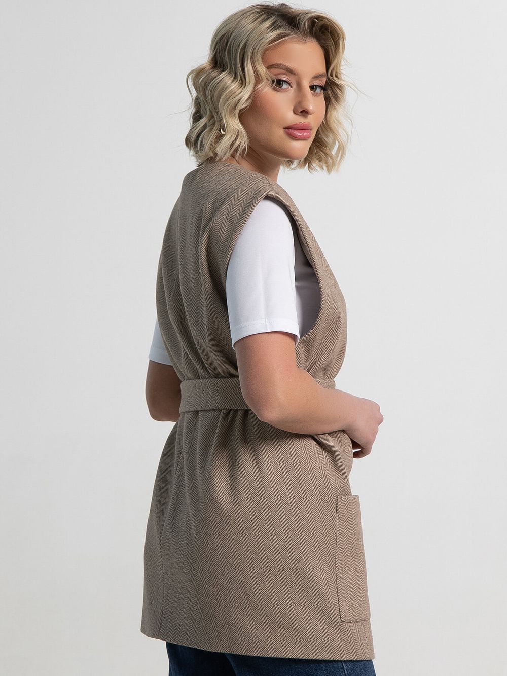 Жилет Заверши образ (бежево-серый) Б15177-16М LT Collection