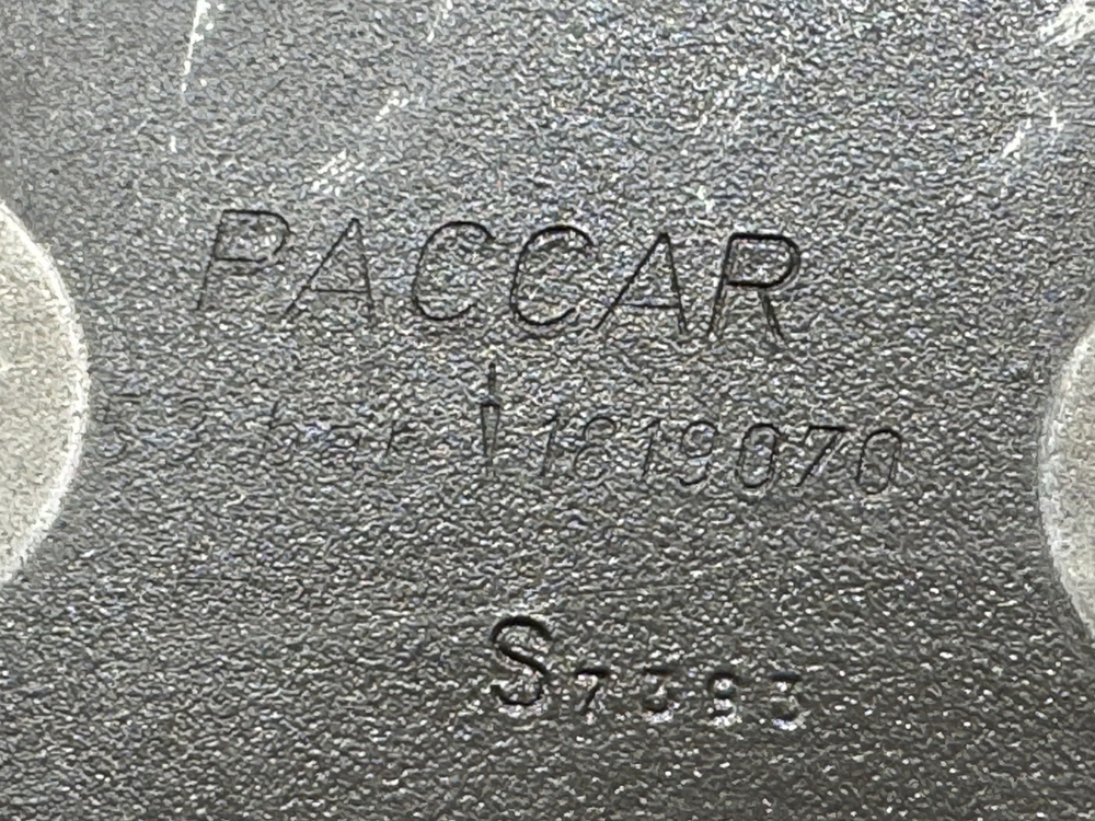 Клапан топливный обратный