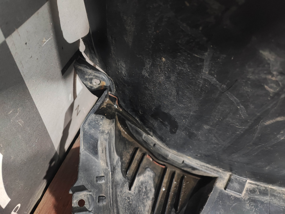 Подкрылок передний левый BMW X1 (F48)  Б/У Оригинал 517111252010