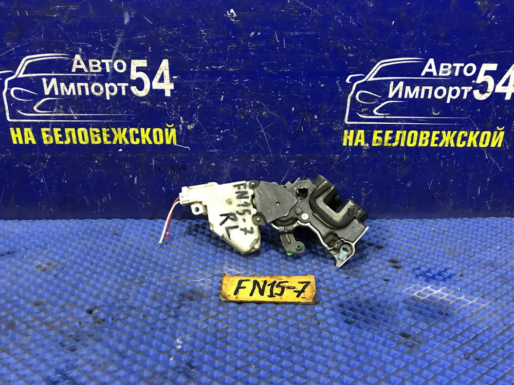 Замок двери задней левой NISSAN PULSAR 2000