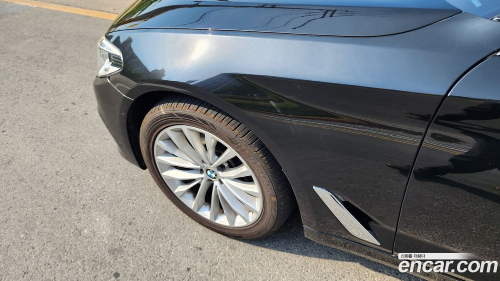 BMW 5 Series (G30) 520d Luxury Plus (03.2020)