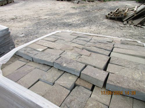 Paving stones sandstone sawn Gray /m2