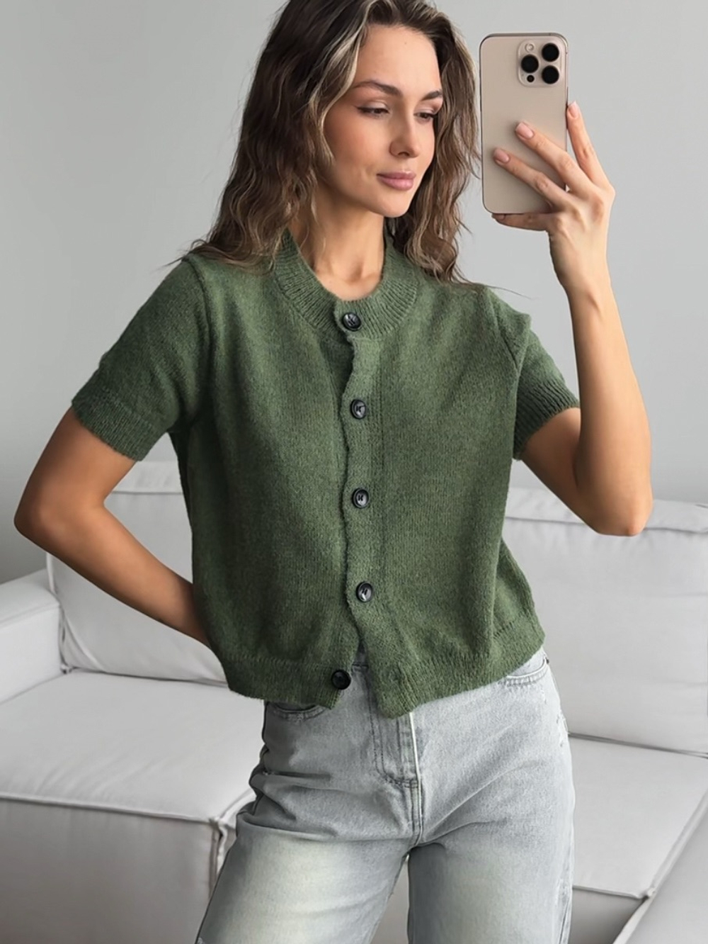 Топ вязаный, с короткими рукавами, на пуговицах