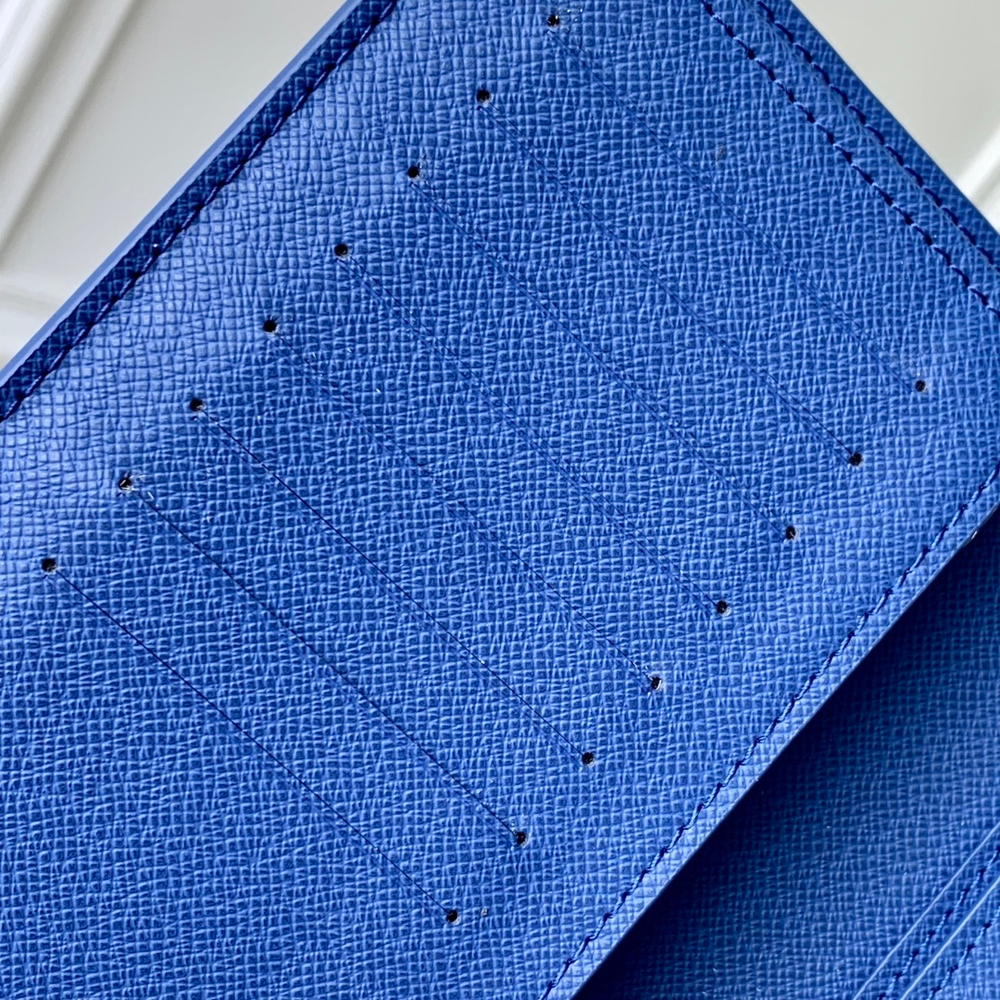 Louis Vuitton Brazza Wallet