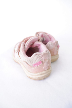 Кроссовки Oshkosh красивые 24 размер