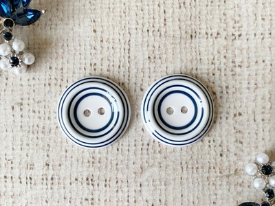 Пуговицы, d 2,5 см, 2 прокола