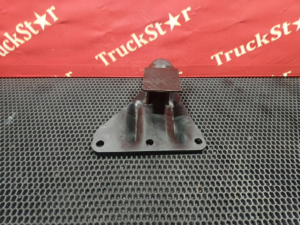 Отбойник кабины левый 2023г