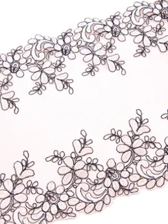 05-122 Вышивка на неэл. сетке 27 см, телесный/черный/белый