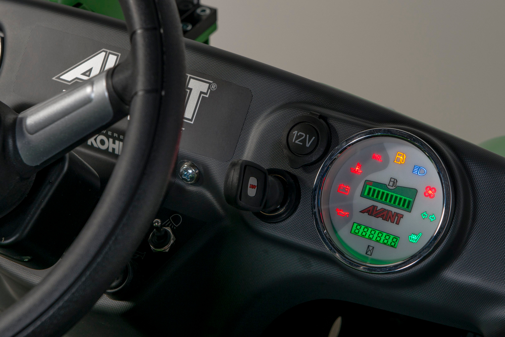 AVANT 200 — КОМПАКТНЫЙ МИНИ-ПОГРУЗЧИК