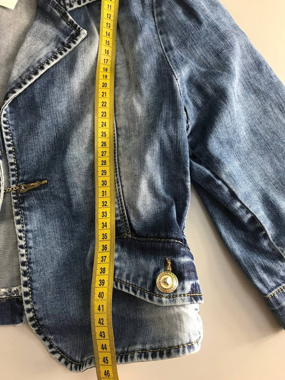 Жакет джинсовый короткий, визуально на 44/46 размер
