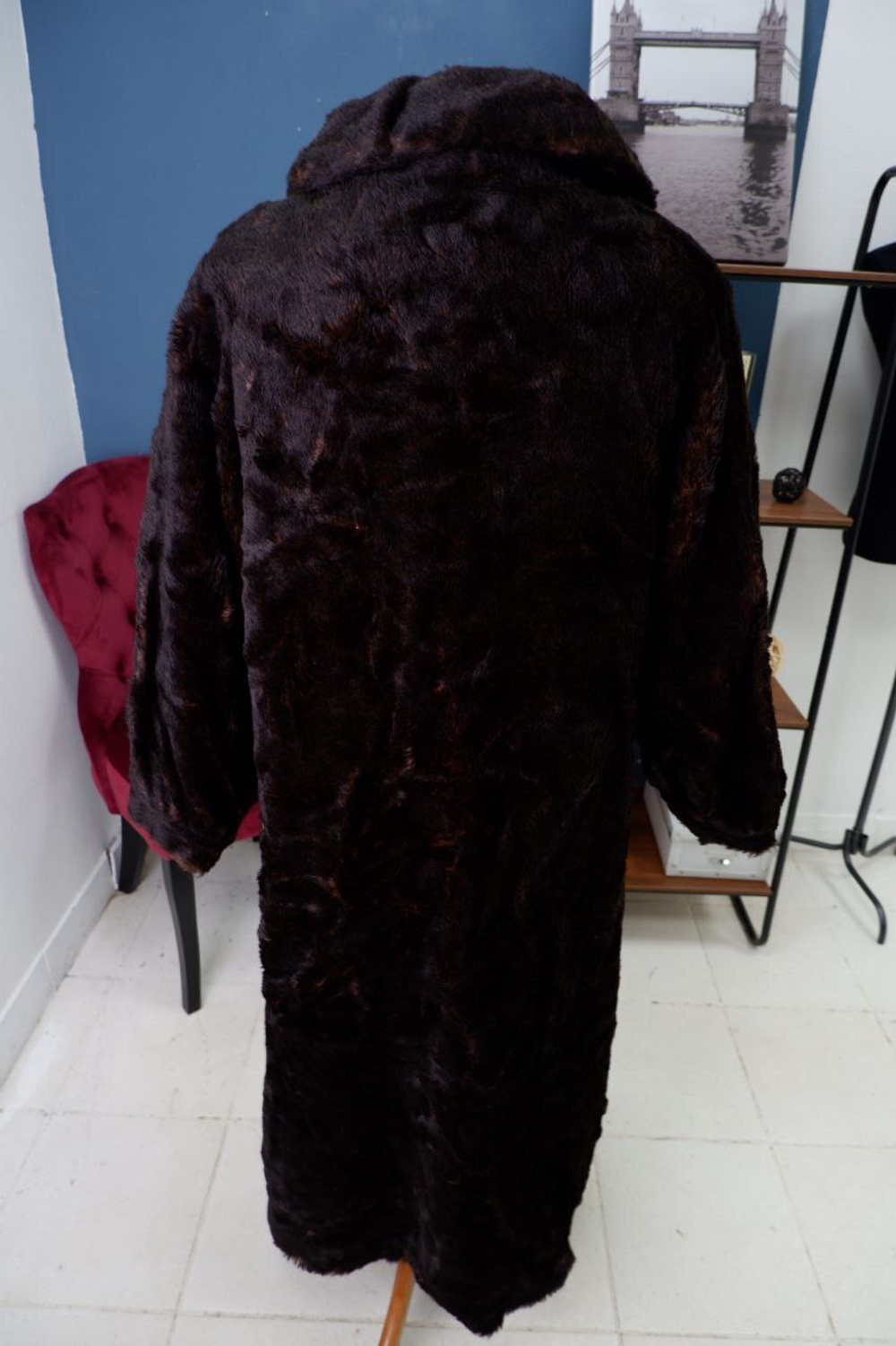Шуба стильная 46 размер