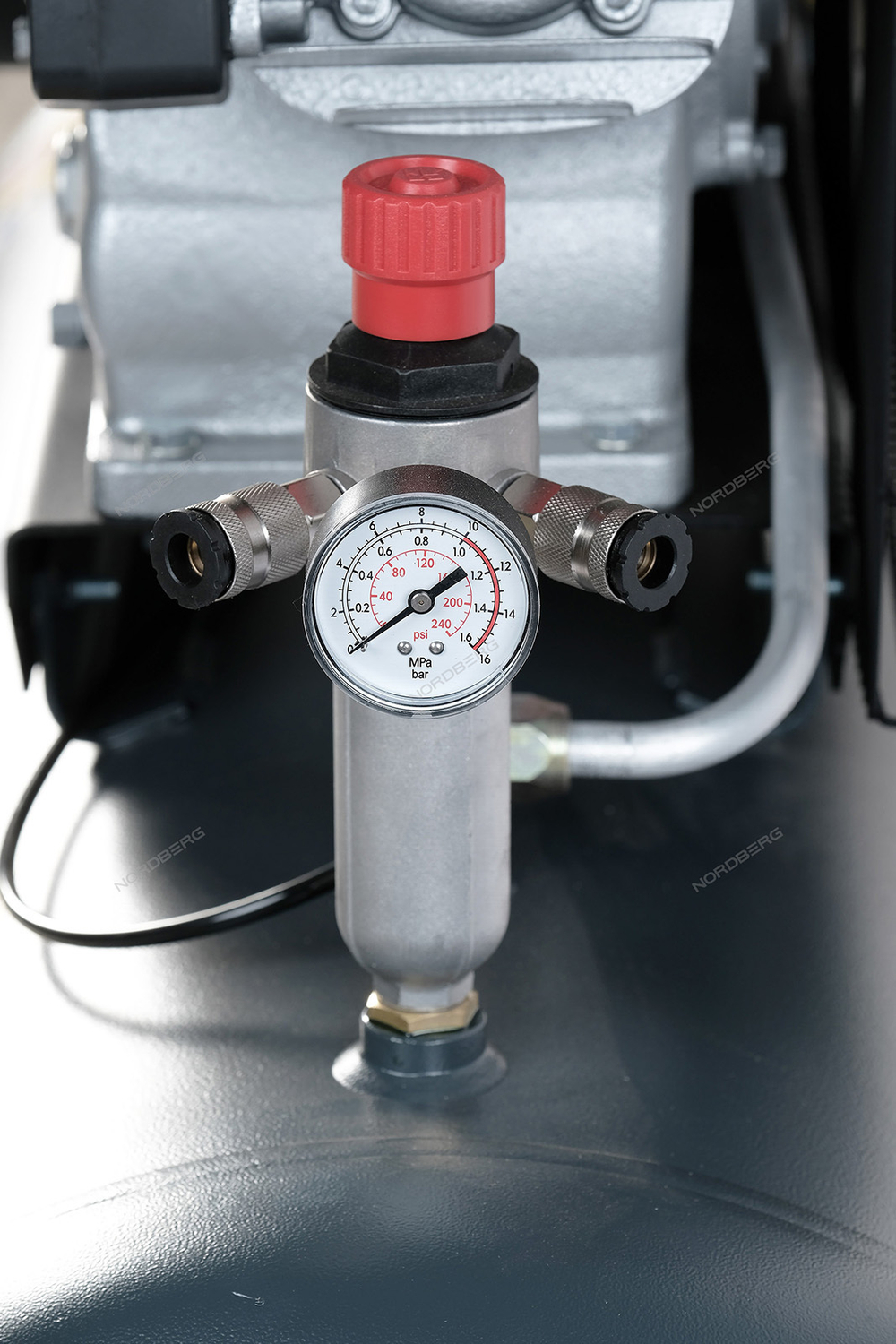 NORDBERG (NCP200/580) Компрессор поршневой с ременной передачей 380В, ресивер 200л, 580л/мин