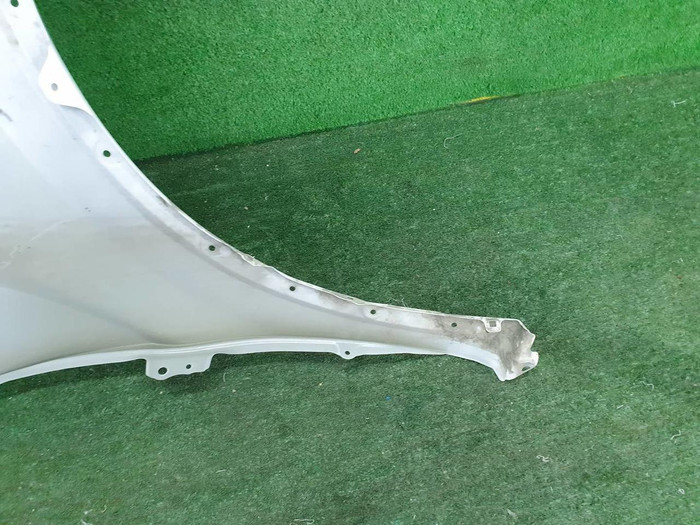 Крыло переднее левое Toyota C-HR (2016-2023)