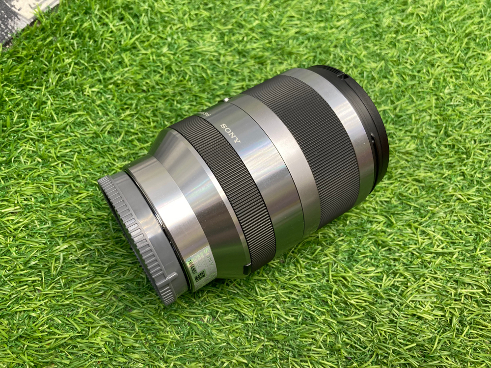 Sony 18-200mm 3.5-6.3 OSS E SEL-18200