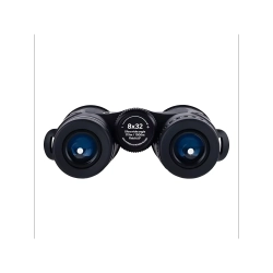 Передняя часть черного бинокля TRD OWL 8x32 с обозначением увеличения