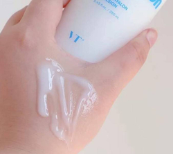 VT Cosmetics Super Hyalon Emulsion интенсивно увлажняющая эмульсия с гиалуроновой кислотой