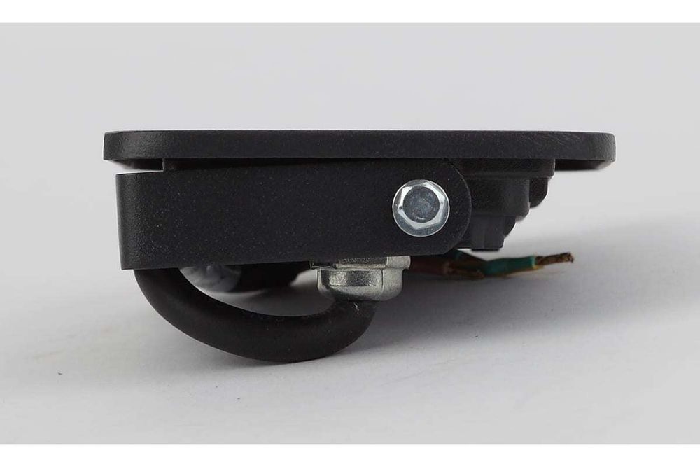 Прожектор светодиодный ЭРА 10Вт 6500К 950Лм 100x80x26, Б0043588