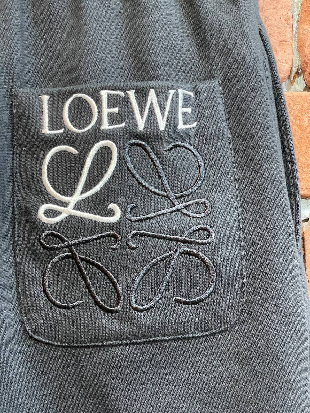 Спортивные штаны Loewe