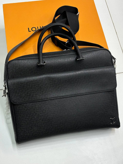 Портфель Louis Vuitton