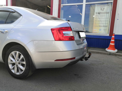 Фаркоп Skoda Octavia III лифтбек/универсал 2013-2020, исключая RS, исключая 4WD, Skoda Octavia IV 2020-, Volkswagen Passat B8 Alltrack 2015-, условно-съемный,(без электрики) Трейлер.9712
