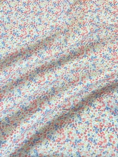 Хлопок Liberty белый с розово-фиолетовыми ягодками