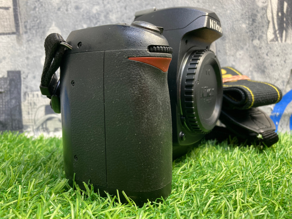 Nikon D70s Покупка/Продажа