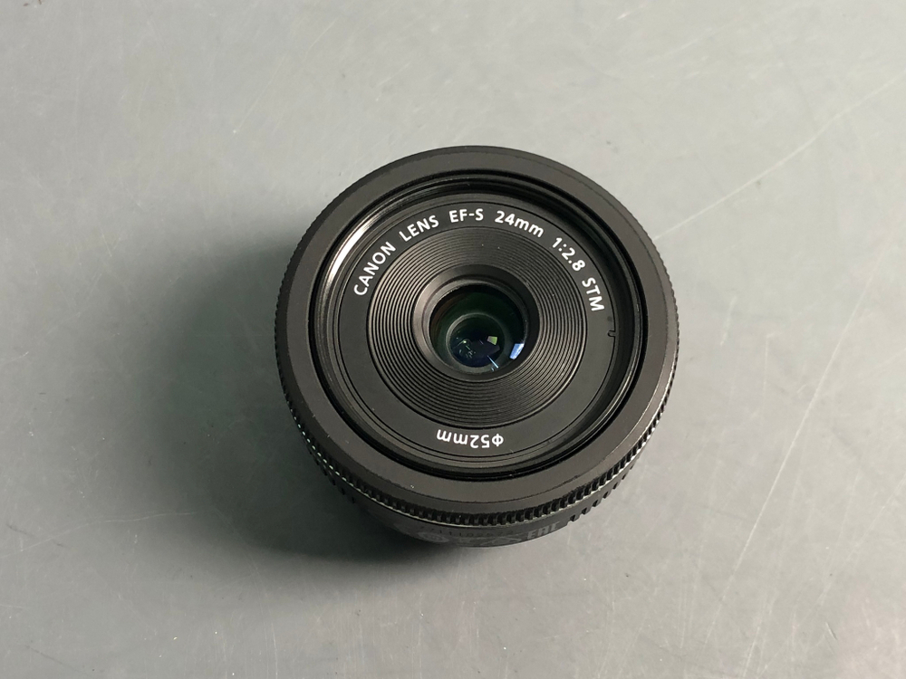 Canon EF-S 24mm 2.8 STM