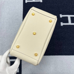 Сумка Hermes Lindy Craie Gold Hardware
