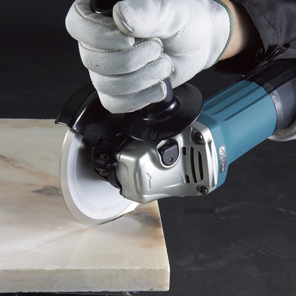 Угловая шлифовальная машина Makita GA5030