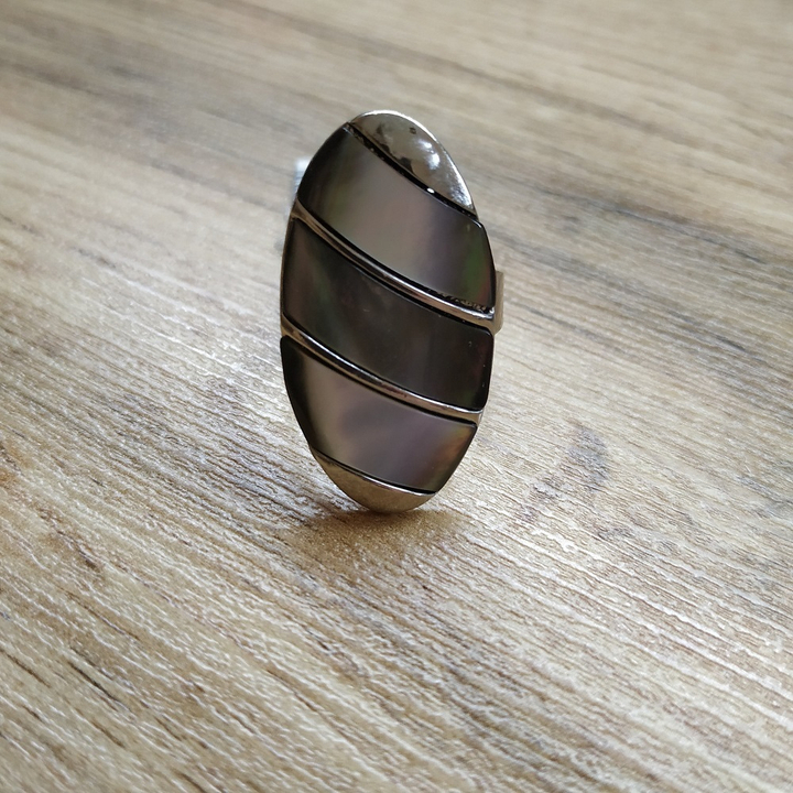 Кольцо Овал, перламутр цвет серый, 18x34 мм