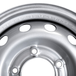 Диск штампованный R15 6J 5x139.7/98.6 ET40 ВАЗ 2123 GANZ Silver GRN15083