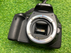 Canon 550D kit 18-55mm 3.5-5.6 IS II 19.200 кадров