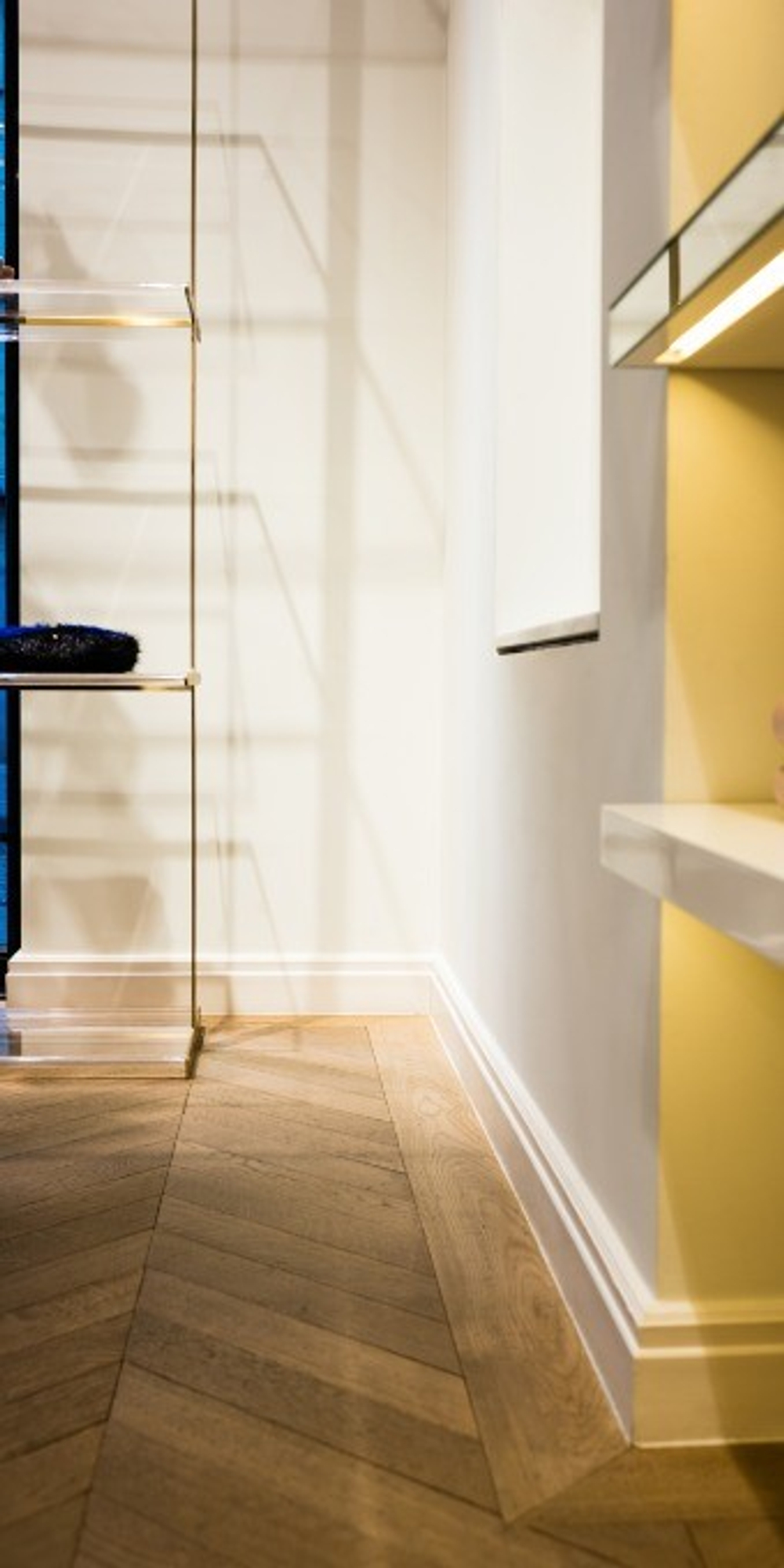 Гибкий напольный плинтус Orac Decor SX155F Duropolymer®