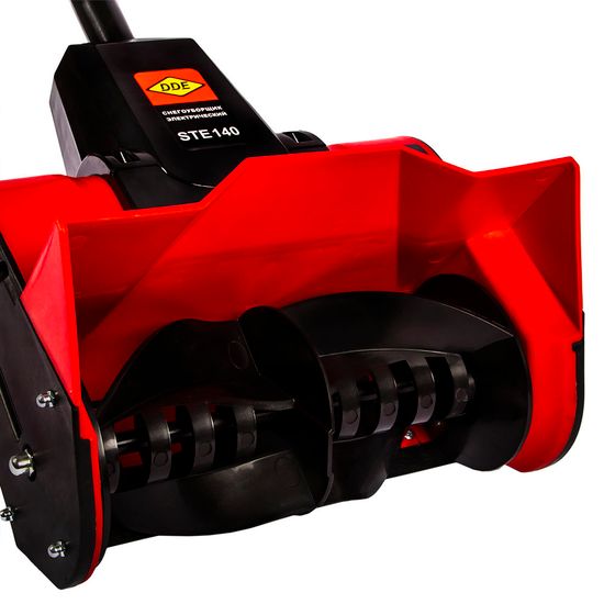 Электрический снегоуборщик "DDE" STE140