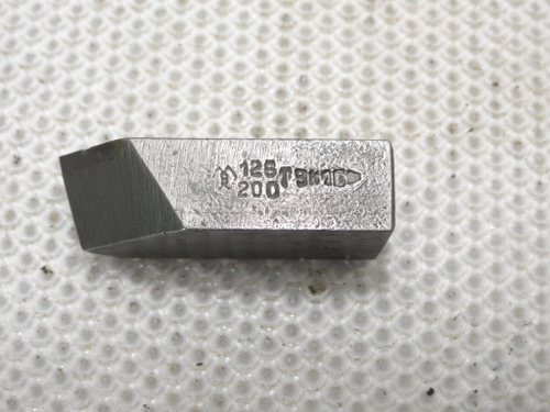 Нож 2020-0003 Т15К6, 60 градусов к торцевым фрезам (125-200мм)