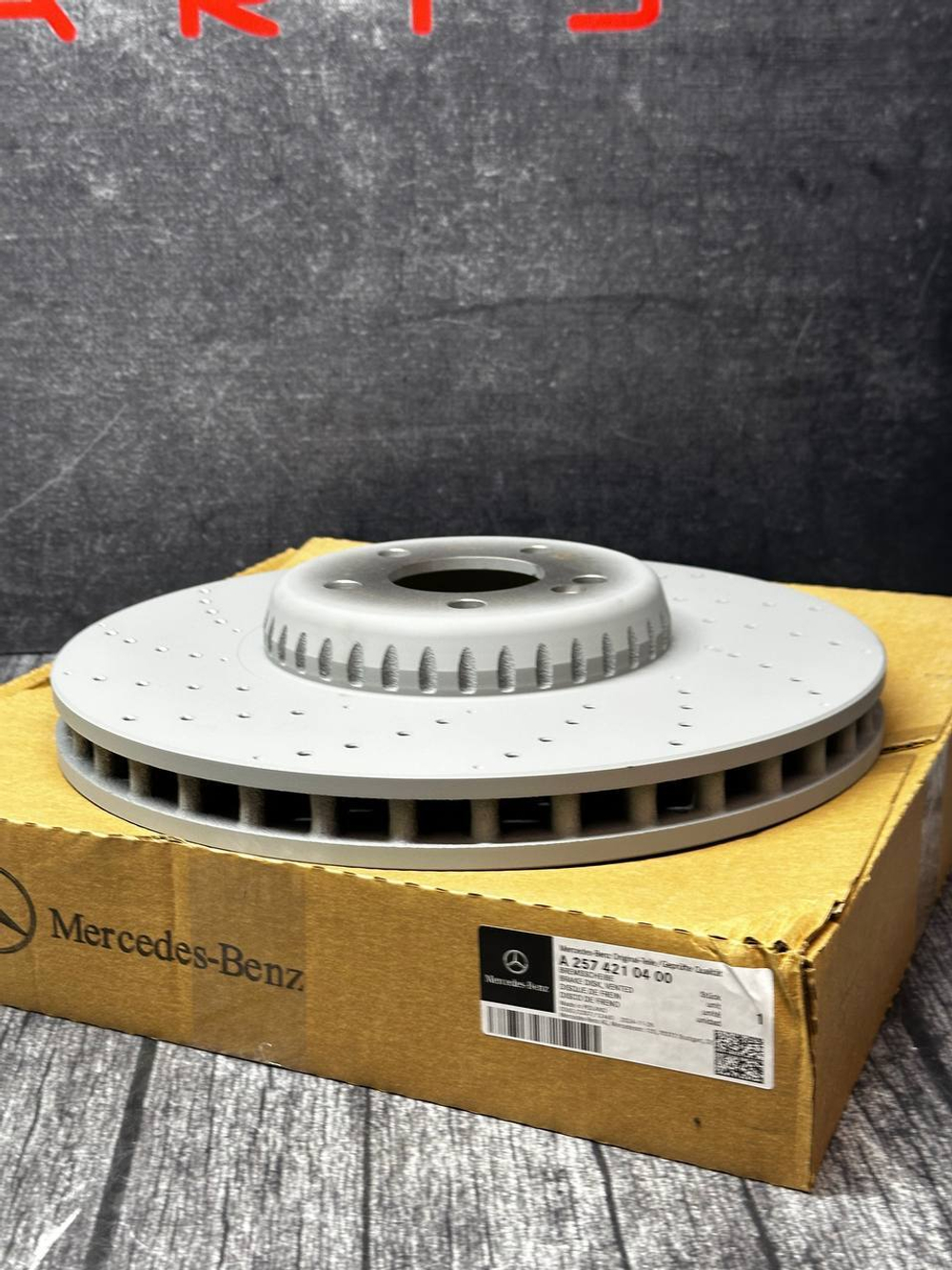 Тормозной диск Mercedes-Benz A2574210400