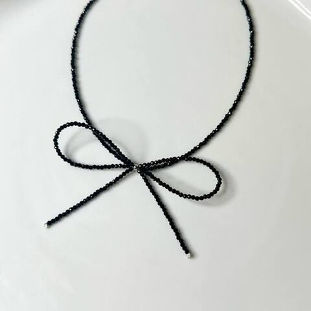 Колье-чокер "Бант" со шпинелью