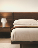 Кровать Norlen с 2 тумбочками из орехового шпона с темной отделкой LED 180 x 200 см