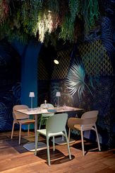 Стул пластиковый Hug Go Green, зеленый шалфей