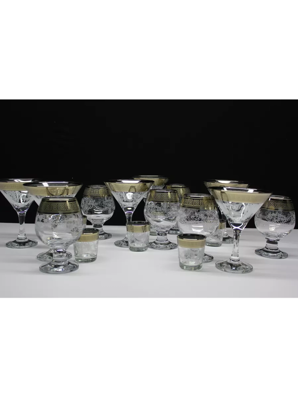 Подарочный набор фужеров для вина.