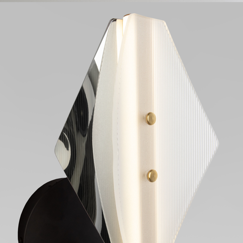 Настенный светильник Eurosvet 303054 LED латунь