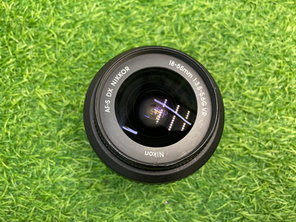 Nikon D5000 Kit 18-55mm 3.5-5.6G VR 10.000 кадров